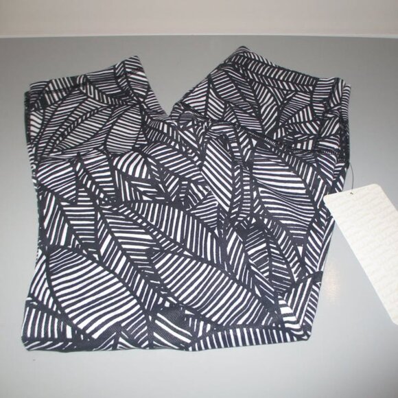 Lululemon Wunder Under Crop II *Roll Down Waist - NEW WITH TAG - Size 8 - Picture 1 of 3